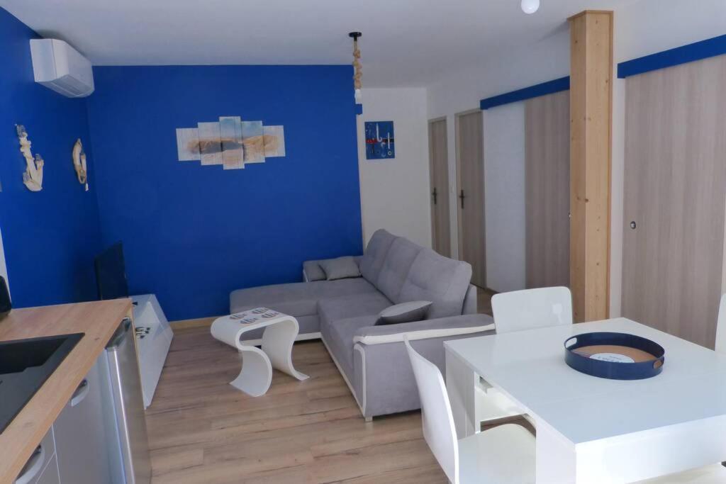 Gite Entierement Renove Sur Le Theme De La Mer. Carpentras Luaran gambar
